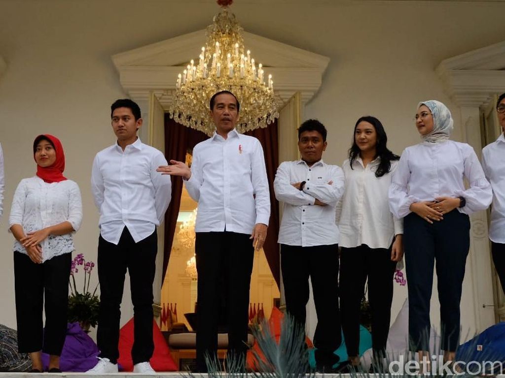 Profil 7 Anak Muda yang Jadi Staf Khusus Jokowi Profil 7 Anak Muda yang Jadi Staf Khusus Jokowi