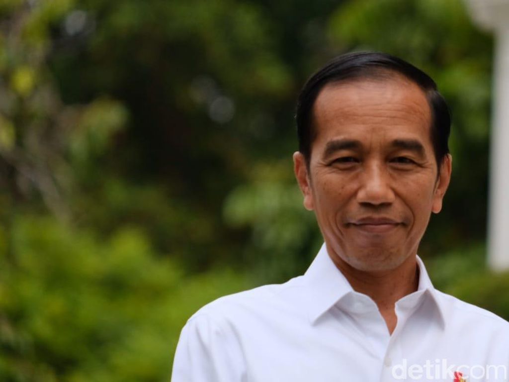 Jokowi: Maaf Eselon III dan IV Kita Pangkas Tahun Depan Jokowi: Maaf Eselon III dan IV Kita Pangkas Tahun Depan