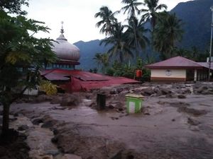 Banjir Bandang Landa Agam Sumbar, 1 Orang Tewas-Belasan Rumah Rusak