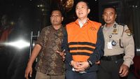Eks Presdir Lippo Cikarang Berompi KPK