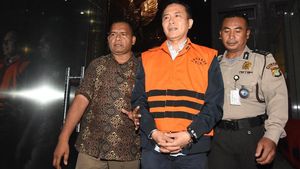 Eks Presdir Lippo Cikarang Berompi KPK