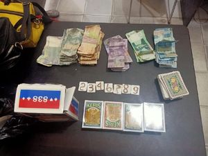 Polisi Gerebek Judi di Palu, Oknum TNI dan PNS Diamankan