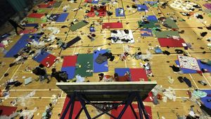 Potret Demonstran yang Masih Bertahan di Kampus Hong Kong