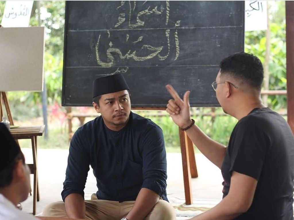 Dari Haji Backpacker, Danial Rifki Kini Menyatukan Cinta yang Beda Dari Haji Backpacker, Danial Rifki Kini Menyatukan Cinta yang Beda