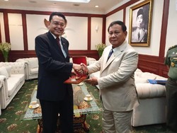 Menhan Prabowo Tertarik Beli Rudal dan Radar Swedia