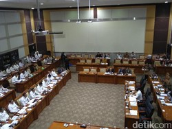 Komisi III Cecar BNPT soal Aksi Teror: Kenapa Bunyi Dulu Baru Dikejar?
