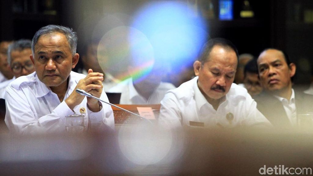 Komisi III DPR Kritik Kinerja BNN Komisi III DPR Kritik Kinerja BNN