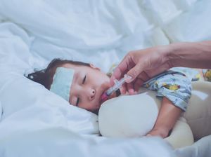 Jangan Panik, Ini Cara Tepat Atasi Demam yang Melanda di Malam Hari