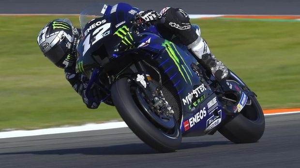 Monster Energy Yamaha MotoGP Spanish driver Maverick Vinales rides during pre-season testing, at the Ricardo Tormo racetrack, in Cheste near Valencia, on November 20, 2019. (Photo by JOSE JORDAN / STR / AFP)