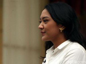 Cerita Putri Tanjung Jadi Inisiator Pahlawan Digital untuk Bantu UMKM Cerita Putri Tanjung Jadi Inisiator Pahlawan Digital untuk Bantu UMKM