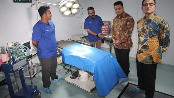 Donasi untuk Rumah Sakit Apung Nusa Waluya II