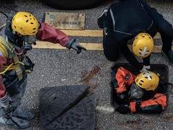Sisir Bom Molotov, Polisi Hong Kong Masuk Kampus