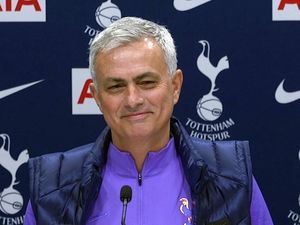 Mourinho Dikritik Usai Bajak Dua Staf Pelatih Lille