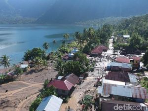Banjir Bandang di Agam, BKSDA: Ada Illegal Logging di Cagar Alam Maninjau Banjir Bandang di Agam, BKSDA: Ada Illegal Logging di Cagar Alam Maninjau