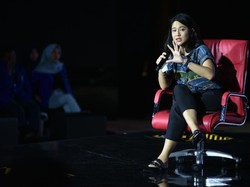 Dian Sastro & Angkie Yudistia Berbagi Kisah Jadi Relawan