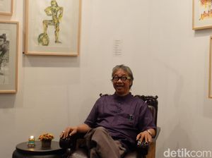 Butet Kartaredjasa Temukan Kebahagiaan saat Melukis