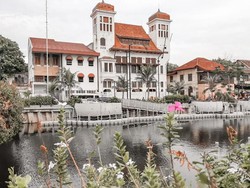 Banjir Tak Bikin Museum Kota Tua Sepi Wisatawan