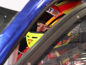 FP 1, Tim Rio-David Masih Cari Settingan Mobil FP 1, Tim Rio-David Masih Cari Settingan Mobil