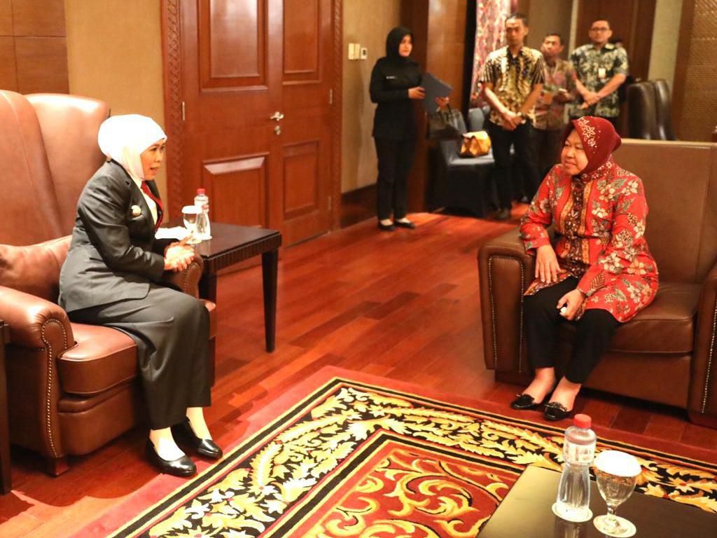 Risma Datang Terlambat dalam Pembagian DIPA Kabupaten/Kota di Jatim Risma Datang Terlambat dalam Pembagian DIPA Kabupaten/Kota di Jatim
