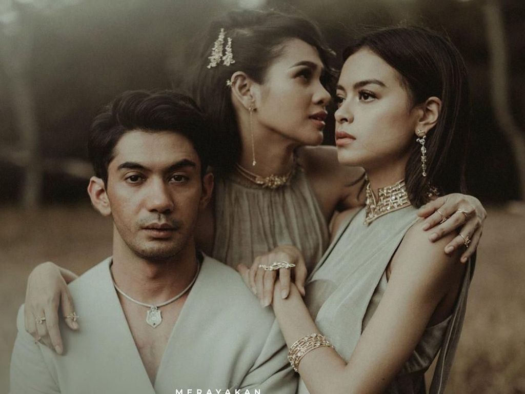 Saat Karakter Reza Rahadian Hingga Eva Celia Jadi Koleksi Perhiasan Saat Karakter Reza Rahadian Hingga Eva Celia Jadi Koleksi Perhiasan
