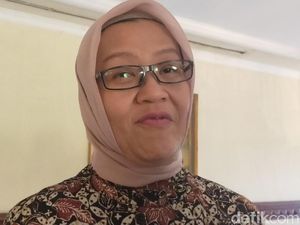 250 Ribu Warga Surabaya Peserta BPJS Kesehatan Minta Turun Kelas