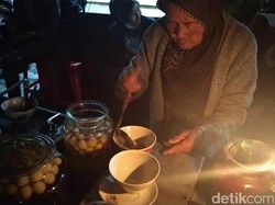 Mbah Payem Penjual Wedang Ronde Legendaris Yogyakarta Wafat