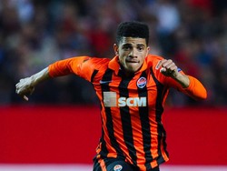 Melawan Suporter Rasis, Taison Malah Dihukum