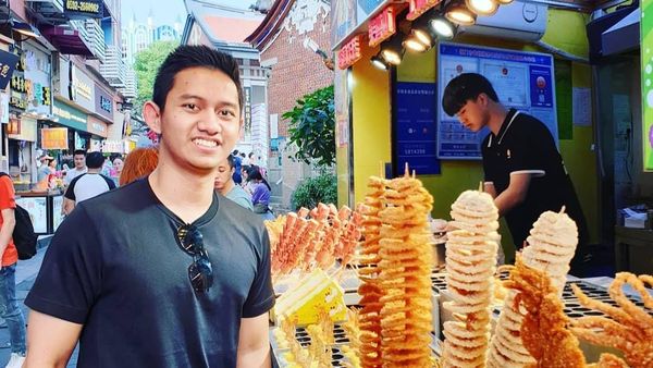 Kulineran Belva Devara, Staf Khusus Presiden Lulusan Harvard-Stanford