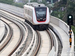 Aliran Listrik Normal, LRT Jakarta Meluncur Lagi