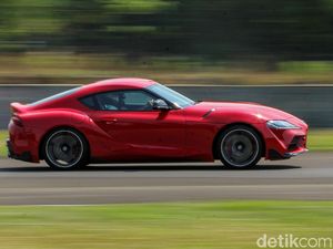 Begini Rasanya Geber Toyota GR Supra, Gampang Sentuh 200 Km/Jam