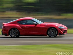 Begini Rasanya Geber Toyota GR Supra, Gampang Sentuh 200 Km/Jam