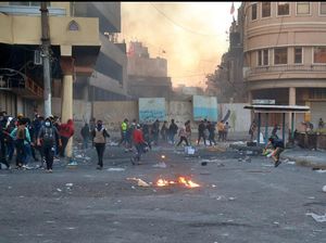 Ledakan di Irak Tewaskan Enam Orang Saat Demo Antipemerintah Ledakan di Irak Tewaskan Enam Orang Saat Demo Antipemerintah