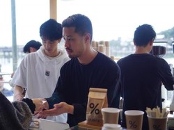 Rela Antre Demi Kedai Kopi yang Lagi Ngehits di Jepang