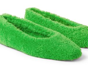 Jimmy Choo Rilis Sepatu Rp 9 Juta yang Dibilang Mirip Karpet dan Rumput Jimmy Choo Rilis Sepatu Rp 9 Juta yang Dibilang Mirip Karpet dan Rumput