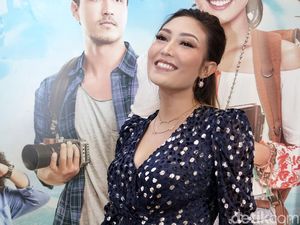 Pesan Ayu Dewi soal Heboh Kasus Agnez Mo