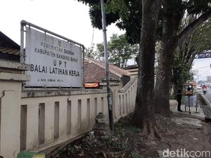 Berstatus Negeri, SMA 2 Lembang Masih Numpang di Kantor UPT BLK