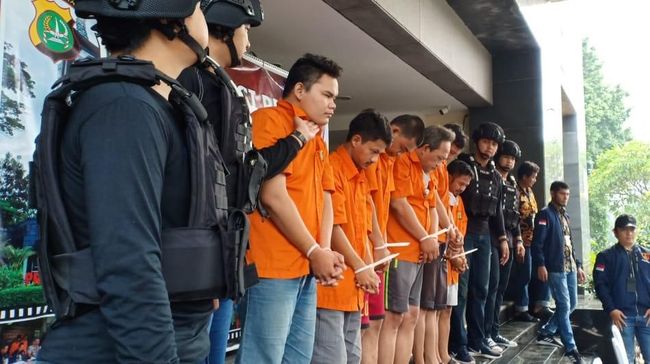 Berita Koper Milik Pembalap Dibobol di Bandara Soetta, 6 Pelaku Ditangkap Polisi Selasa 16 April 2024