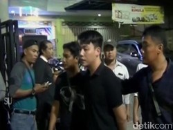 Dua Arena Judi di Surabaya Digerebek, Polisi Tahan 62 Orang, Dua WN Malaysia