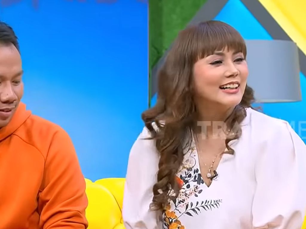 Parah Banget! Syuting Bareng Diajak Vicky, Anita Hara Nggak Dibayar Parah Banget! Syuting Bareng Diajak Vicky, Anita Hara Nggak Dibayar