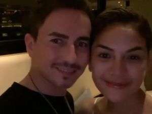 Sambut Jorge Lorenzo, Nikita Mirzani: Selamat Datang di Bali, Amor Sambut Jorge Lorenzo, Nikita Mirzani: Selamat Datang di Bali, Amor