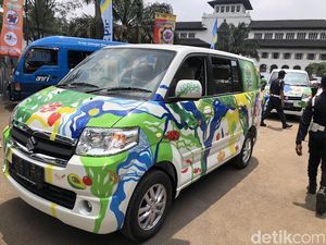 Mobil Nasional Hingga Kendaraan Listrik Ramaikan Jabar Otofest