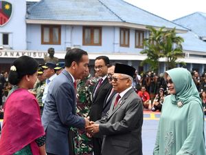 Jokowi Bertolak ke Korsel Hadiri KTT ASEAN-RoK, Prabowo-Anies Ikut Melepas