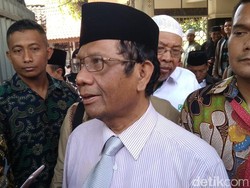 Soal 3 Suporter Ditangkap Polisi Malaysia, Mahfud MD Tunggu Kejelasan Dulu