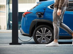 Toyota Investasi Rp 28 T Bergulir Tahun Depan, Termasuk Mobil Listrik