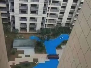 Duh! Kirain Danau Beneran di Apartemen, Nggak Tahunya Palsu
