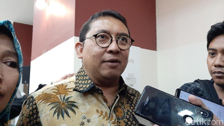 Gerindra: Jubir Masih Bisa Berubah, Tak Masalah Kalau Fadli Zon Ditunjuk Gerindra: Jubir Masih Bisa Berubah, Tak Masalah Kalau Fadli Zon Ditunjuk