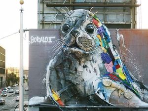 Cakep! Deretan Sampah Ini Disulap Jadi Hiasan Dinding