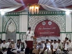 Hadiri Maulid Nabi Bersama Habib Luthfi, Anies Sampaikan Pesan Damai