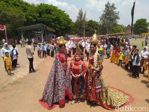 Teater Kolosal Majapahit dan Parade 1.000 Meter Batik Meriahkan Mojo Spekta