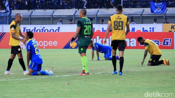 Persib Vs Barito Berbagi Poin di Jalak Harupat